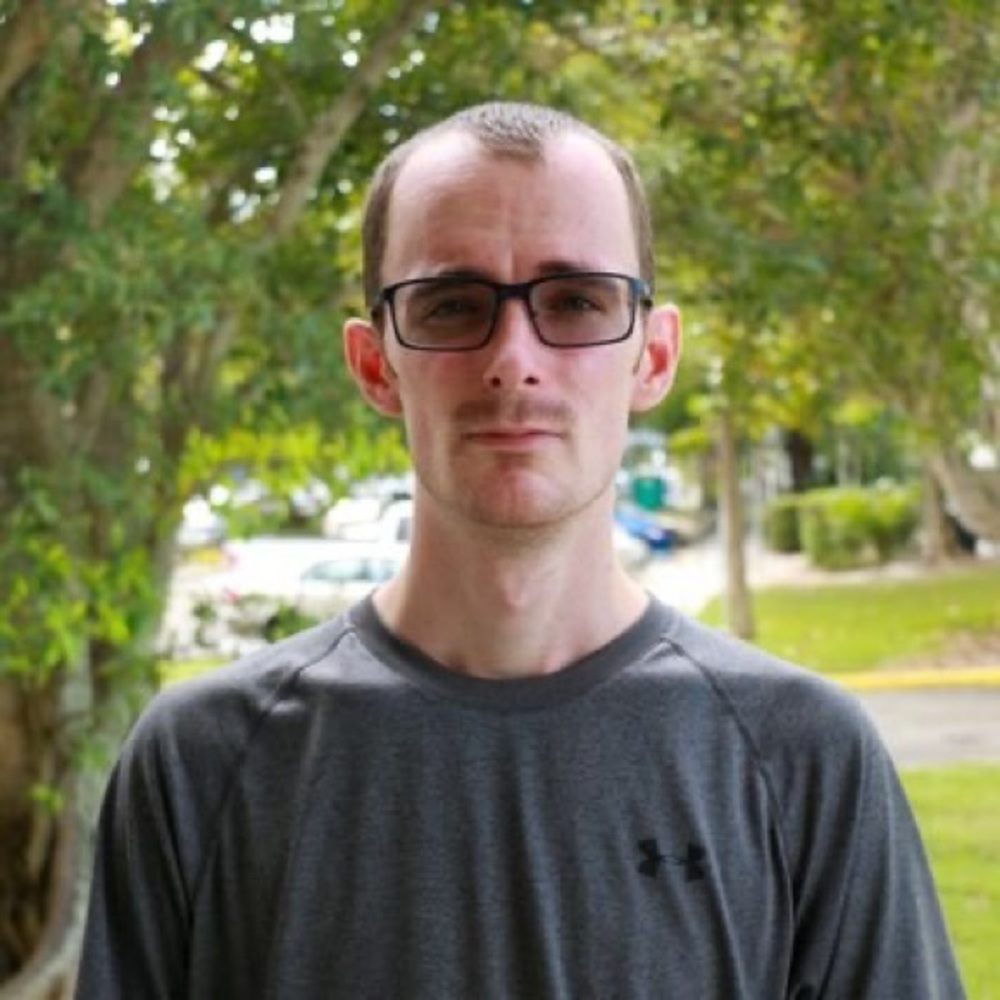 Meet your Posher, Devin